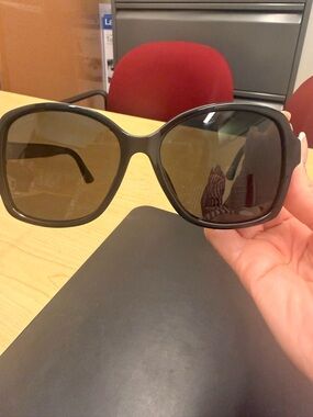 Gucci Oversized Black Women's Sunglasses